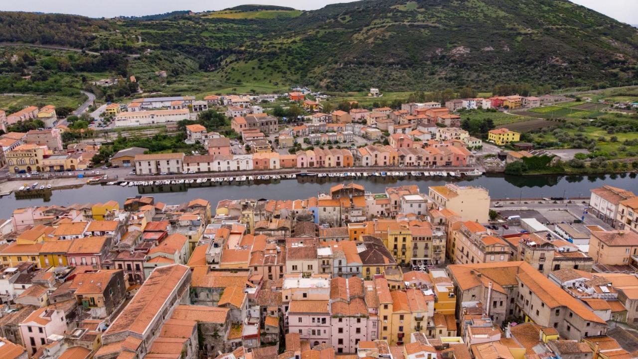 Welcomely - Casa Portella Bosa Esterno foto